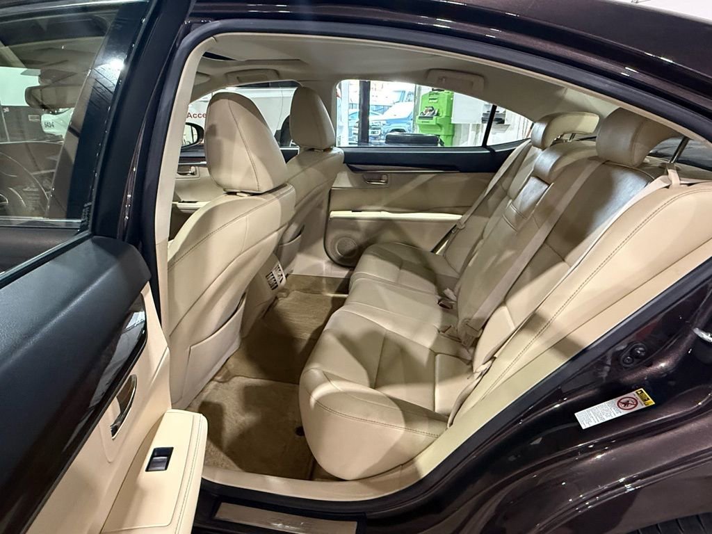 Used 2013 Lexus ES 350 w/ Premium Pkg image 11