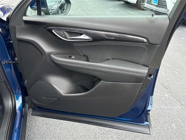 Used 2023 Buick Envision Essence image 6