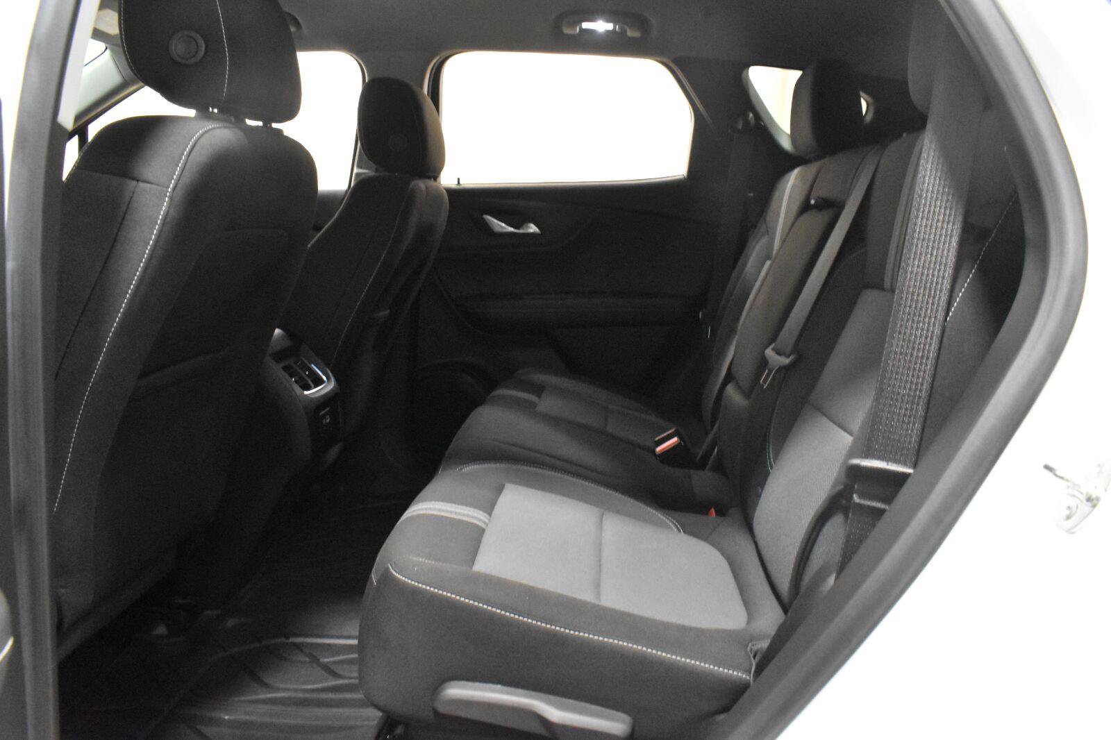 Used 2024 Chevrolet Blazer LT AWD/4WD image 4