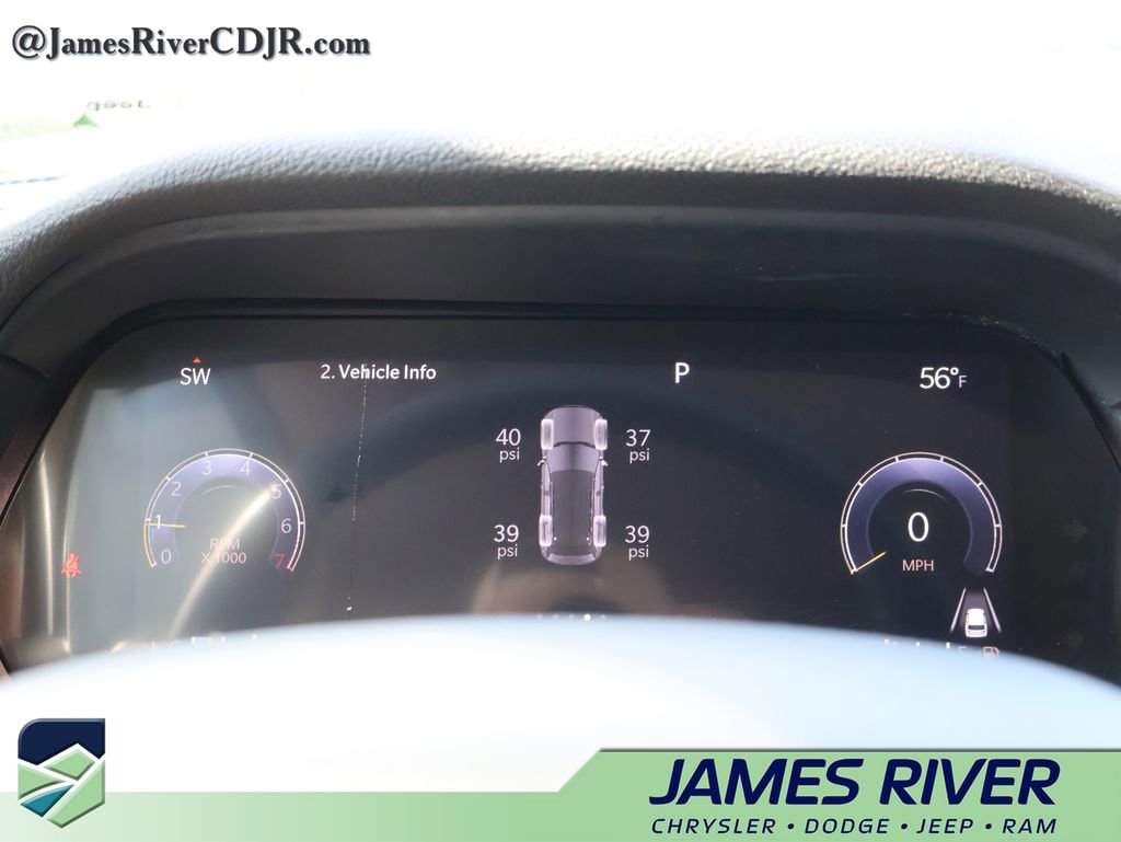 Used 2024 Jeep Grand Cherokee Laredo RWD image 28