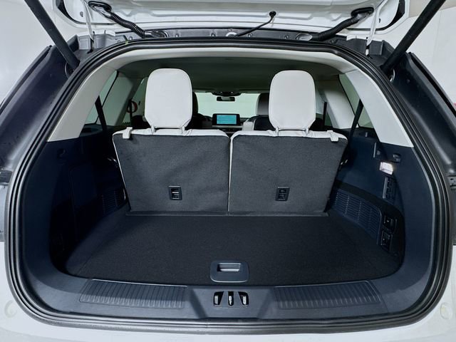 New 2026 Lincoln Aviator AWD image 27