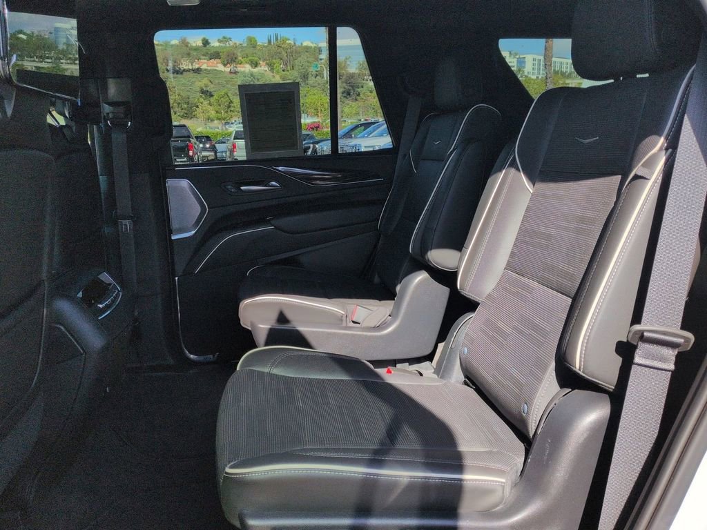 Certified 2023 Cadillac Escalade Sport w/ LPO, ONYX Package AWD/4WD image 18