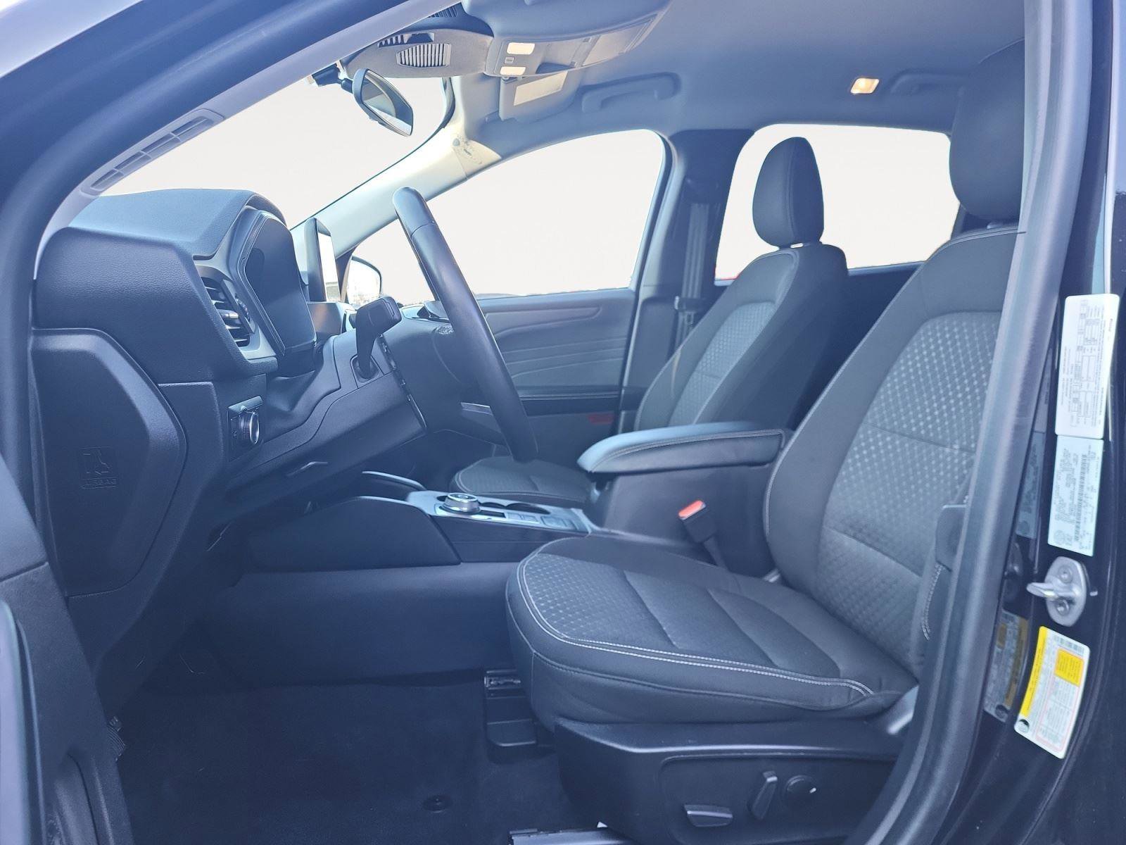 Used 2023 Ford Escape Active image 10