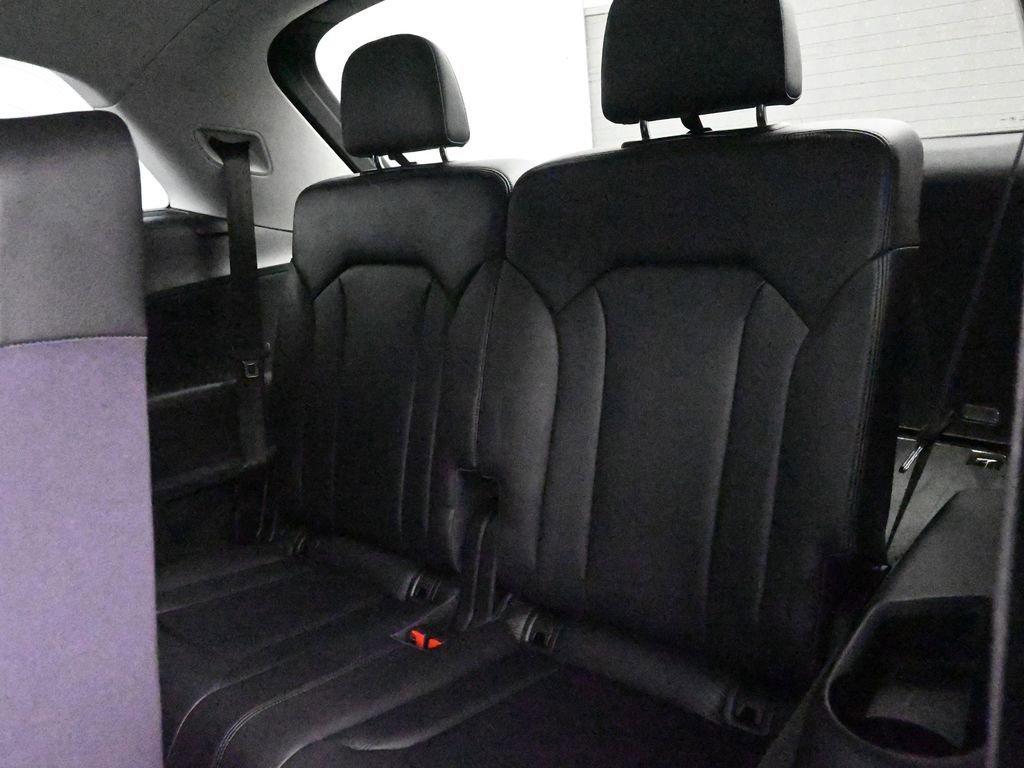 Used 2017 Audi Q7 3.0T Premium Plus image 16