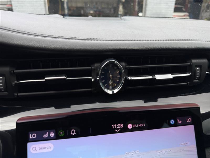 Used 2022 Maserati Quattroporte Modena image 30