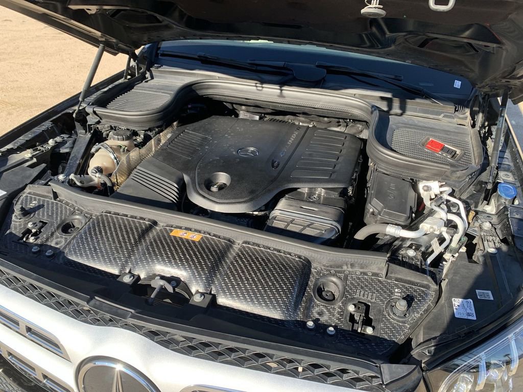 Used 2021 Mercedes-Benz GLS 450 4MATIC image 28