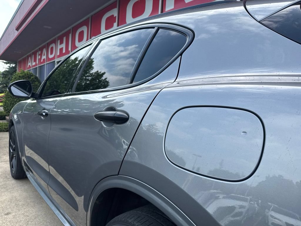 Used 2021 Alfa Romeo Stelvio Ti w/ Nero Edizione AWD/4WD image 13