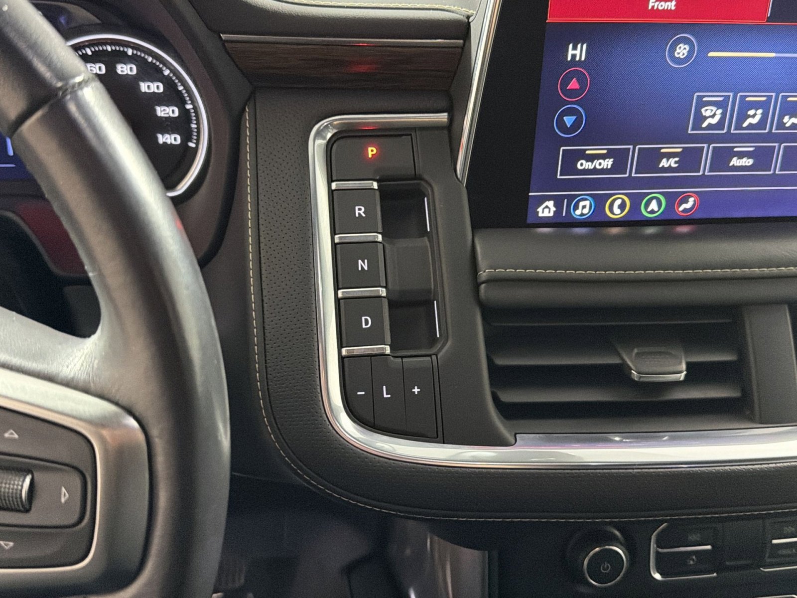 Used 2021 Chevrolet Suburban Premier image 22