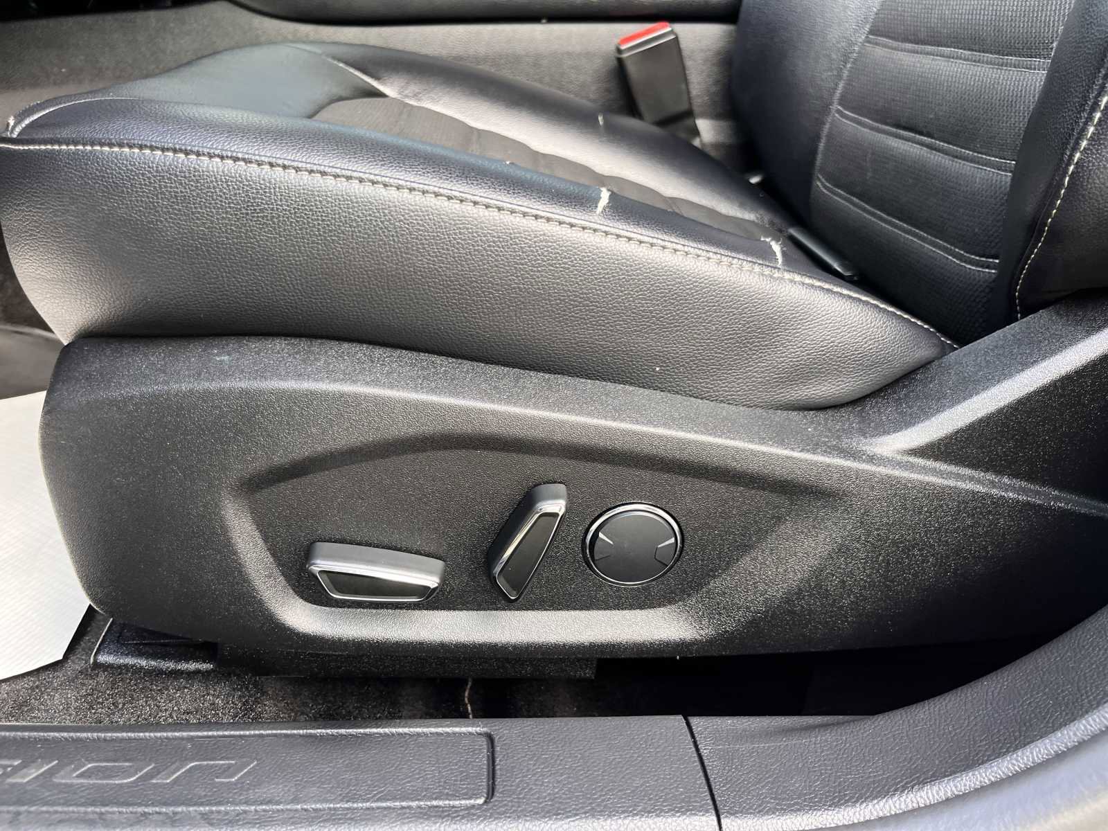 Used 2018 Ford Fusion SE w/ Equipment Group 201A image 35