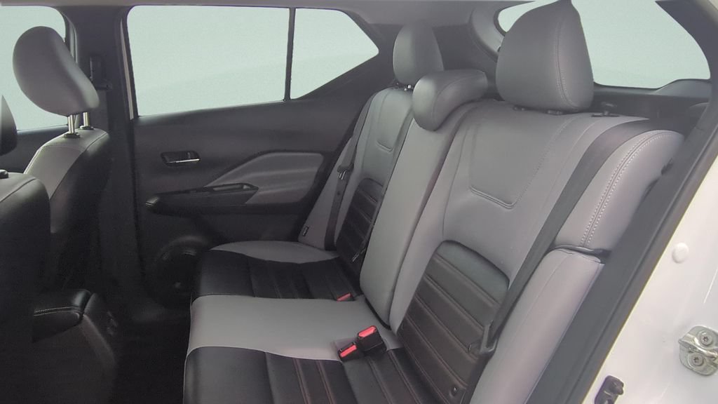 Certified 2024 Nissan Kicks SR w/ SR Premium Package FWD image 13