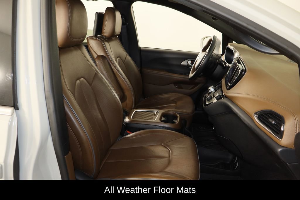 Used 2020 Chrysler Pacifica Limited w/ Advanced Safetytec Group image 20