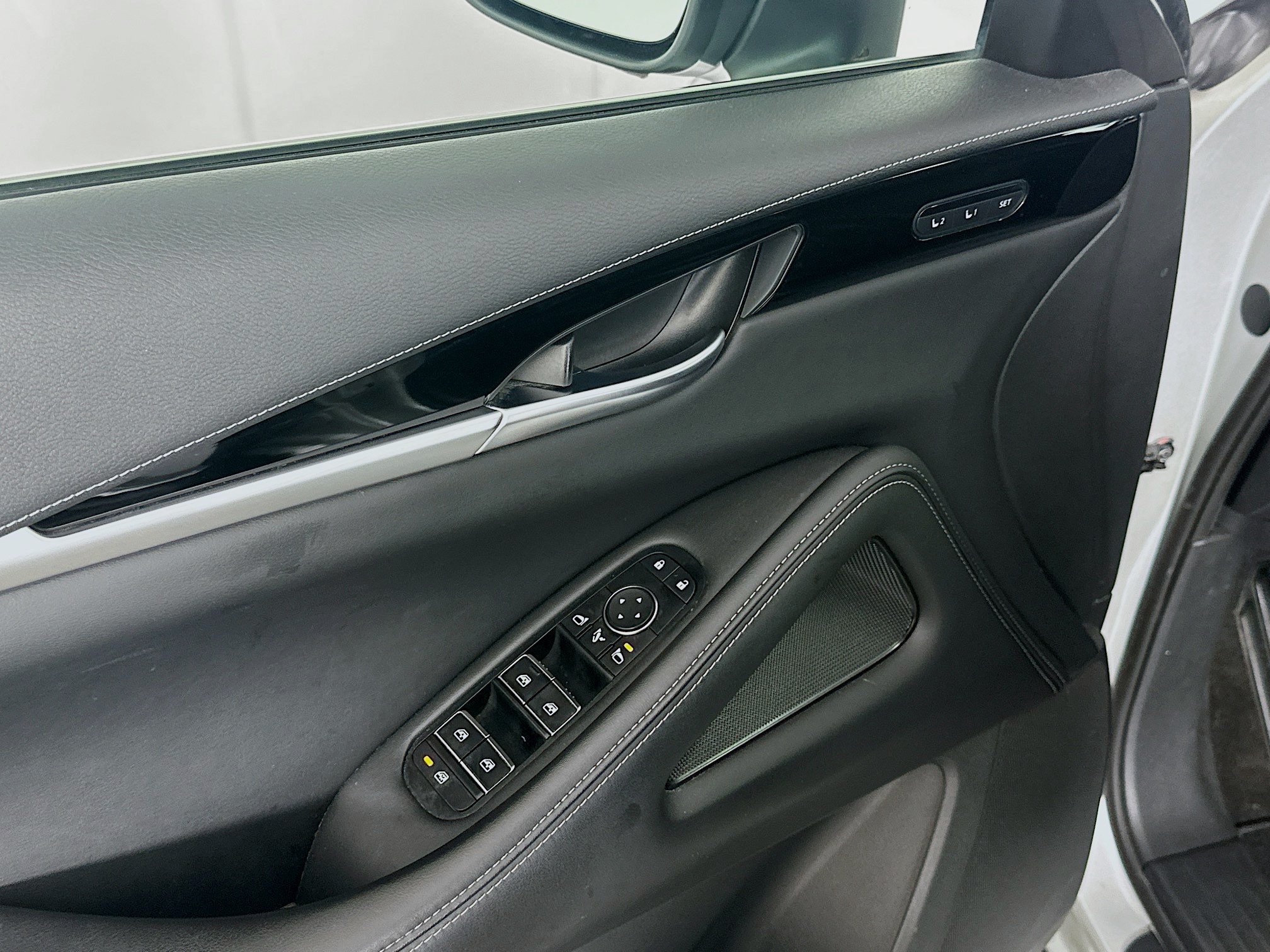 Used 2023 INFINITI QX60 Pure AWD/4WD image 15