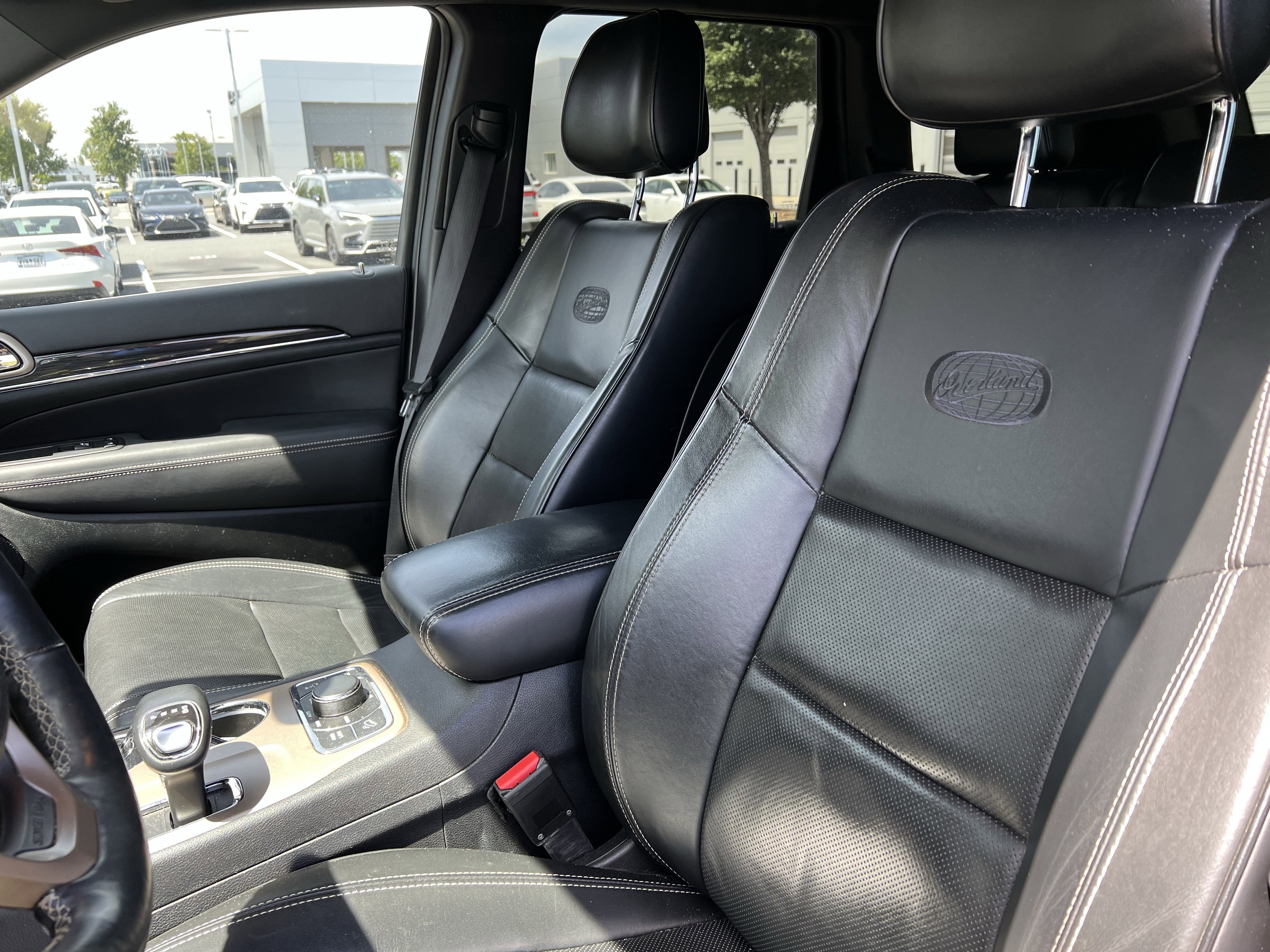Used 2014 Jeep Grand Cherokee Overland w/ Advanced Technology Group AWD/4WD image 16