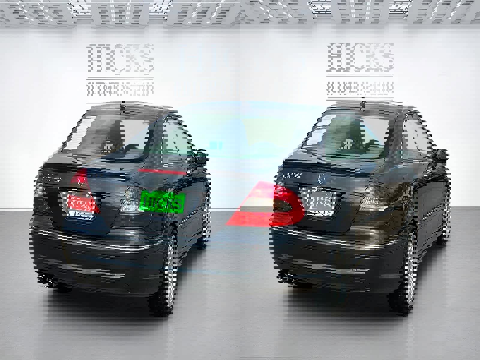 Used 2009 Mercedes-Benz CLK 550 Base image 5