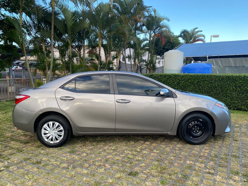 Used 2015 Toyota Corolla LE FWD image 26