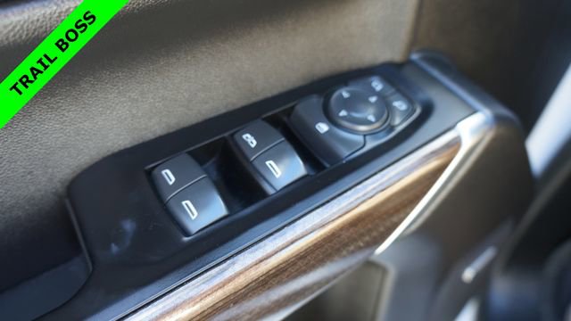 Used 2019 Chevrolet Silverado 1500 LT Trail Boss AWD/4WD image 31