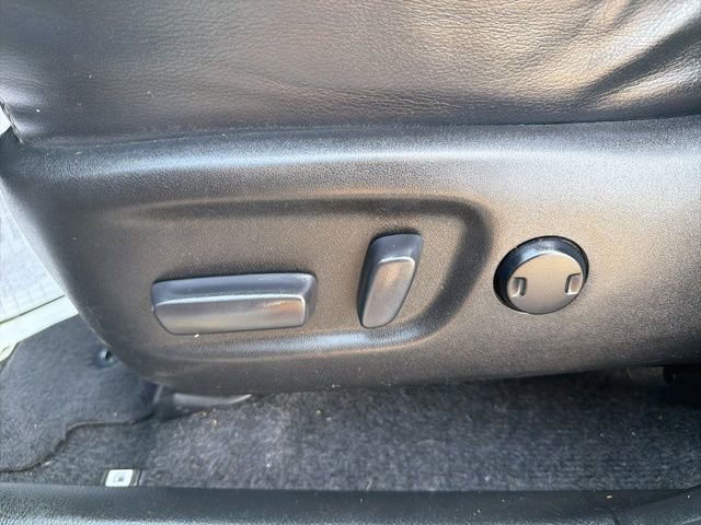 Used 2018 Toyota RAV4 Limited w/ Advanced Technology Package image 14