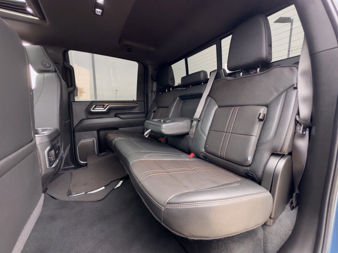 Certified 2025 Chevrolet Silverado 2500 High Country w/ Technology Package image 25