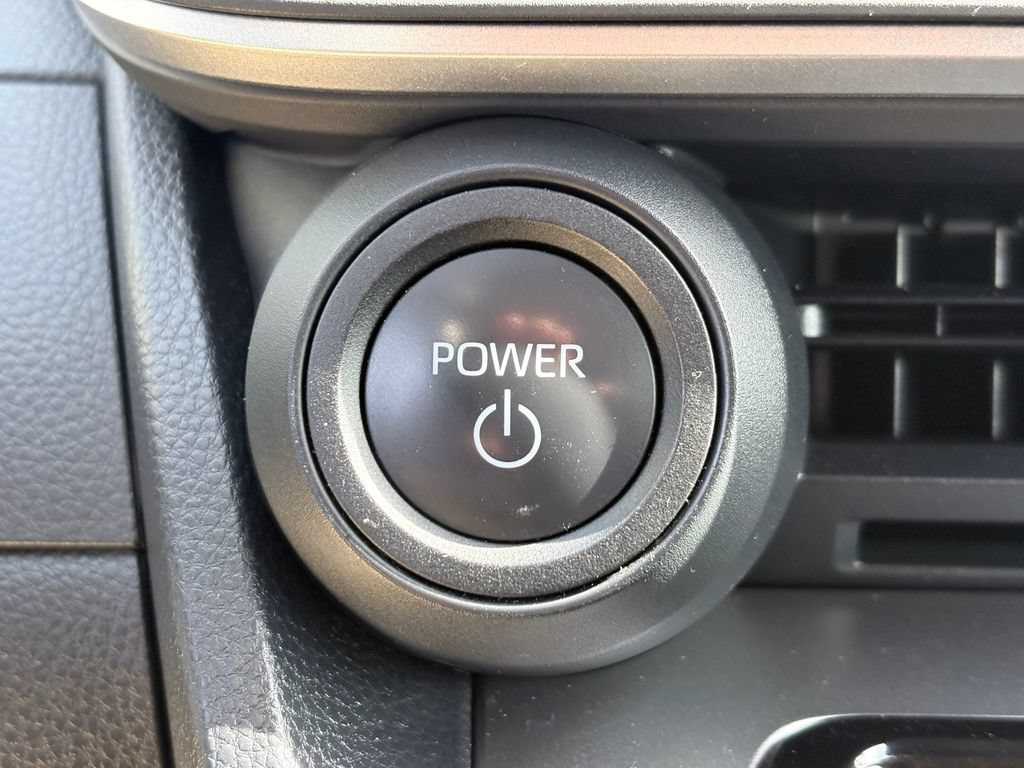 Used 2024 Toyota Prius LE FWD image 16