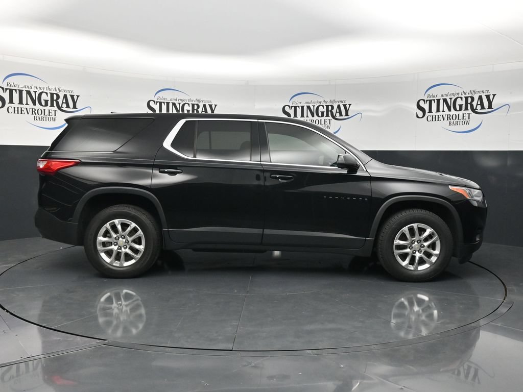 Used 2021 Chevrolet Traverse LS w/ LPO, Blackout Package FWD image 10