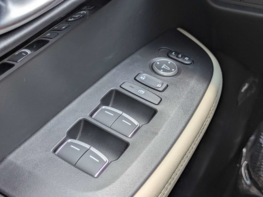 Used 2026 Acura MDX w/ Technology Package FWD image 24