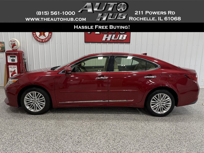 Used 2015 Lexus ES 350 w/ Luxury Package FWD image 1