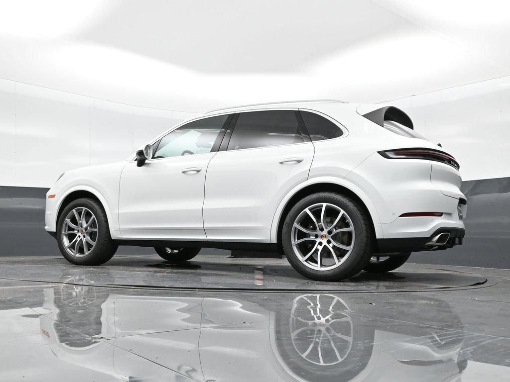 New 2025 Porsche Cayenne image 35