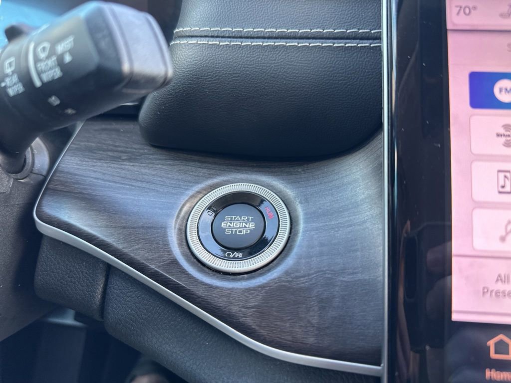 Used 2022 Jeep Grand Cherokee L Limited image 29