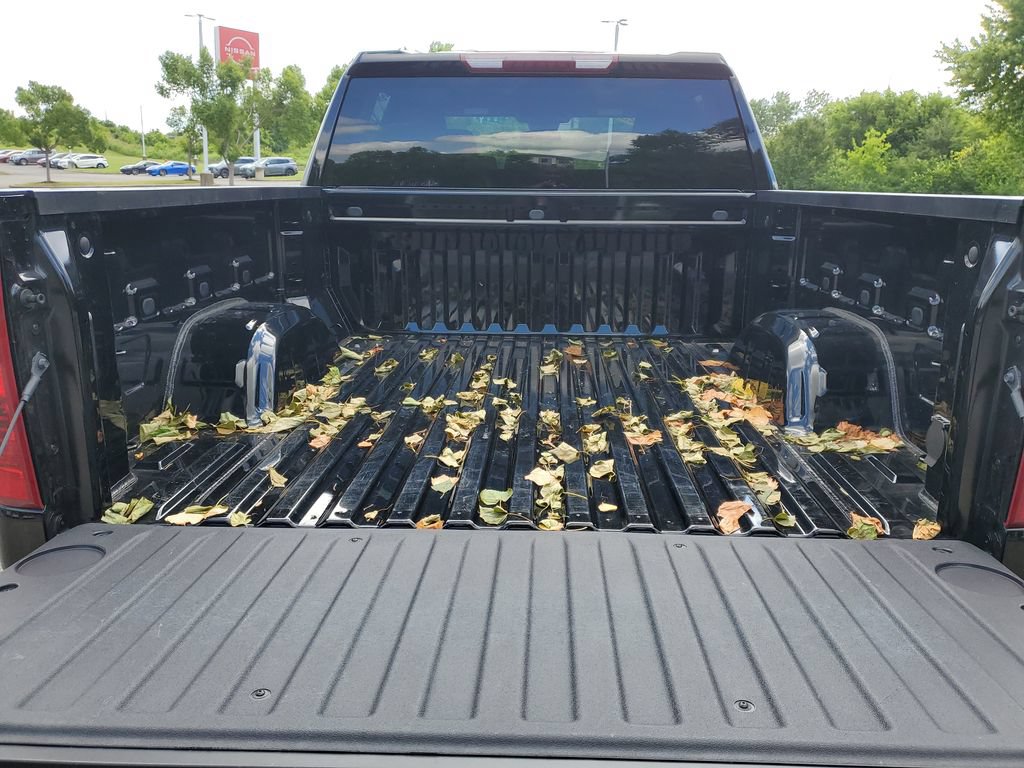 Used 2025 Chevrolet Silverado 1500 Custom AWD/4WD image 9