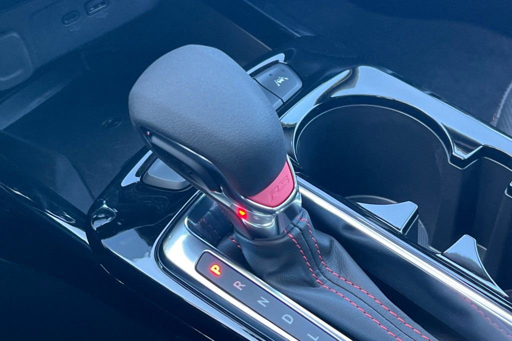 New 2026 Chevrolet Trax RS w/ Sunroof Package image 18