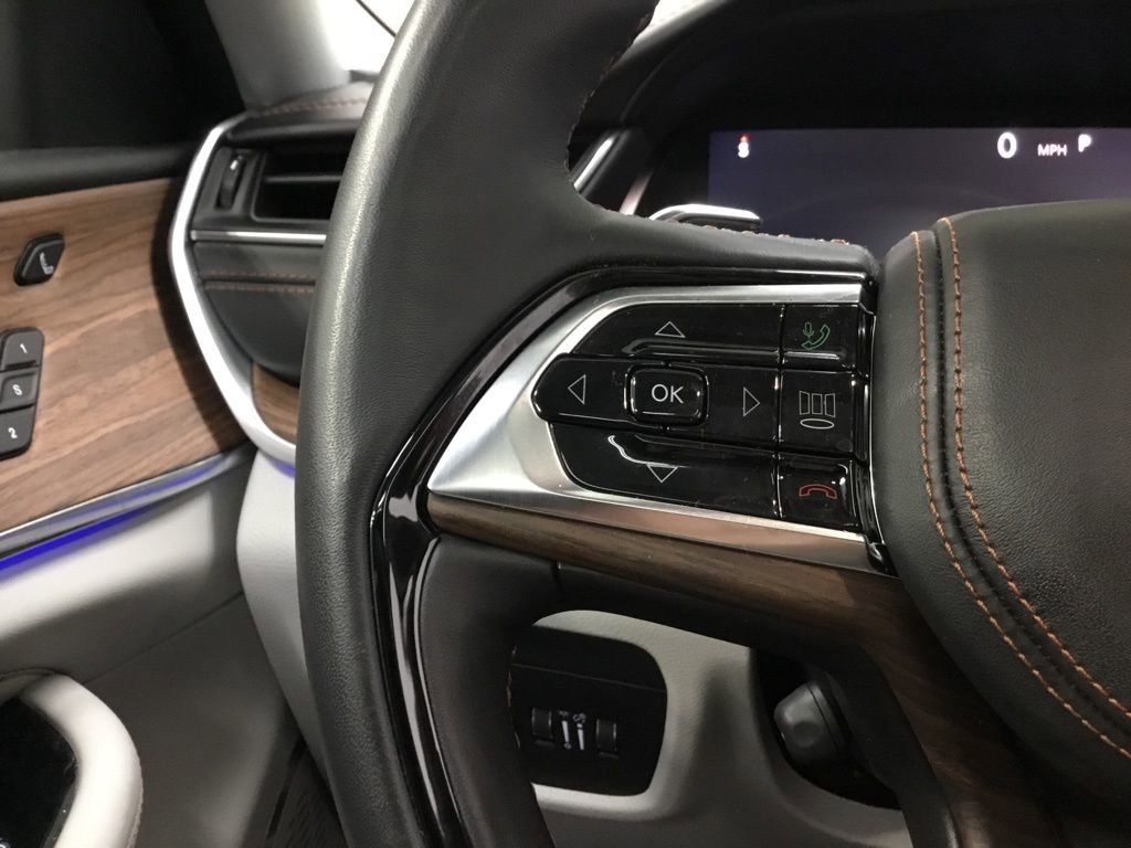 Used 2021 Jeep Grand Cherokee L Summit w/ Advanced Protech Group IV AWD/4WD image 50