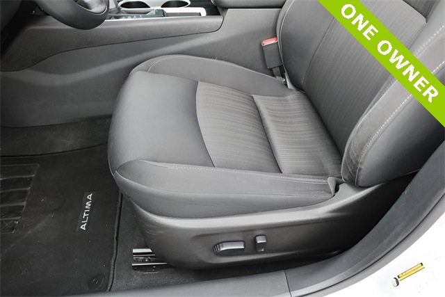 Used 2024 Nissan Altima 2.5 SV image 10