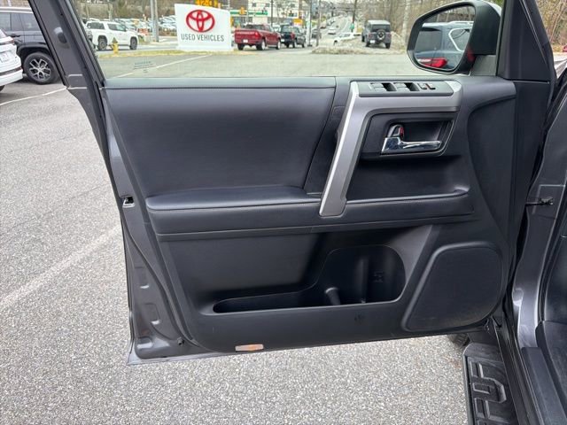 Used 2020 Toyota 4Runner SR5 Premium w/ Moonroof Package image 11