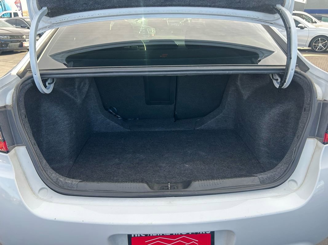 Used 2016 Dodge Dart SXT image 8