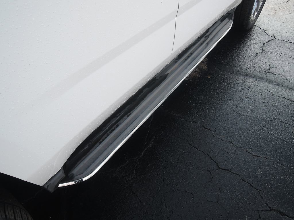 Used 2015 GMC Yukon SLT w/ Open Road Package AWD/4WD image 37