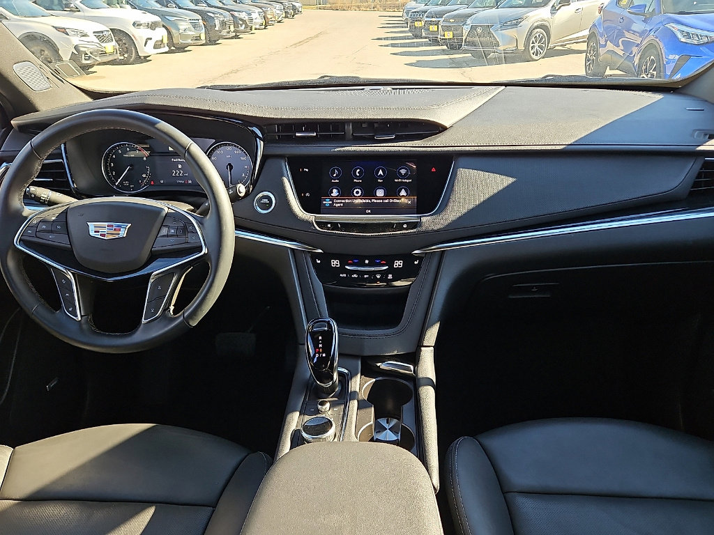 Used 2025 Cadillac XT5 Premium Luxury image 10