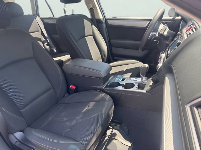 Used 2019 Subaru Outback 2.5i AWD/4WD image 14