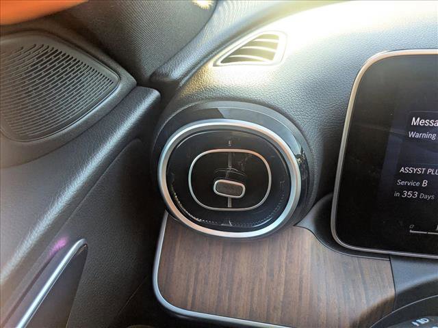 Certified 2025 Mercedes-Benz C 300 4MATIC Sedan image 21