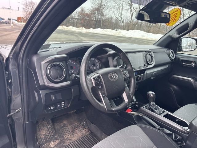 Used 2021 Toyota Tacoma TRD Off-Road image 36