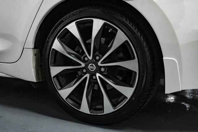 Used 2016 Nissan Maxima SR image 57