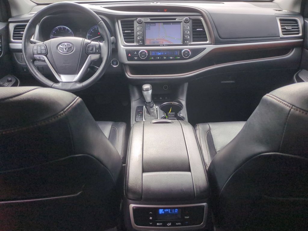 Used 2014 Toyota Highlander Limited AWD/4WD image 24