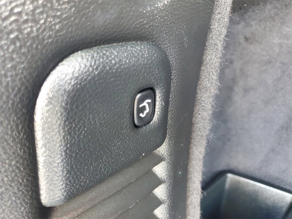 Used 2023 Dodge Durango GT image 11