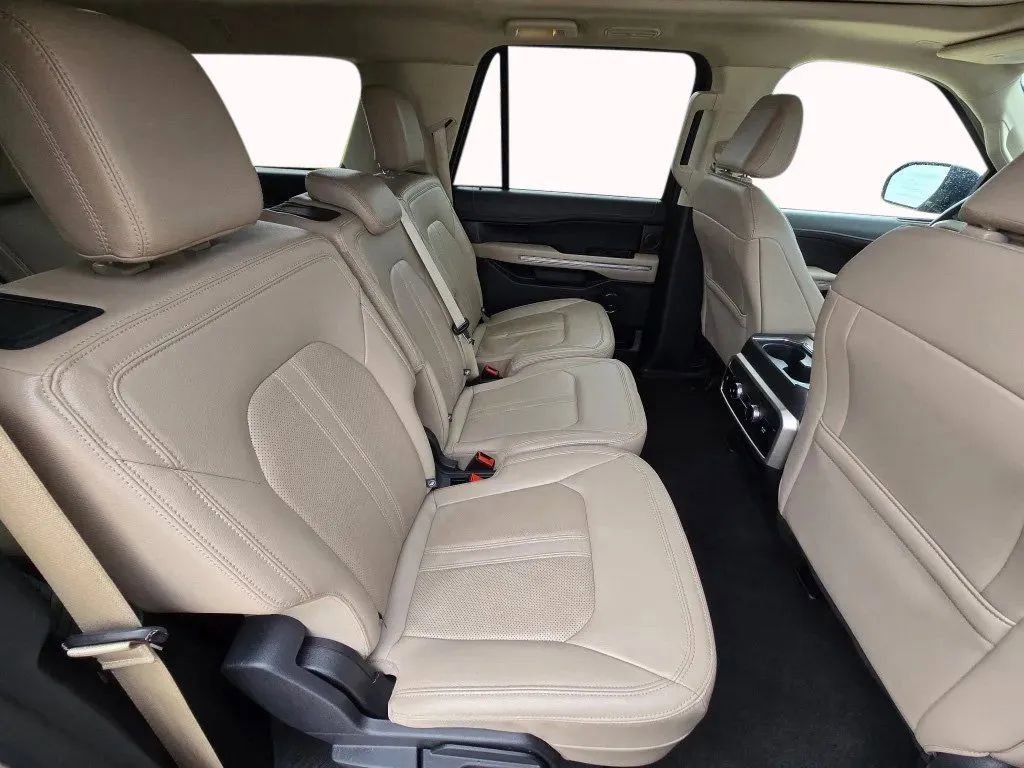 Used 2024 Ford Expedition Max Limited image 29
