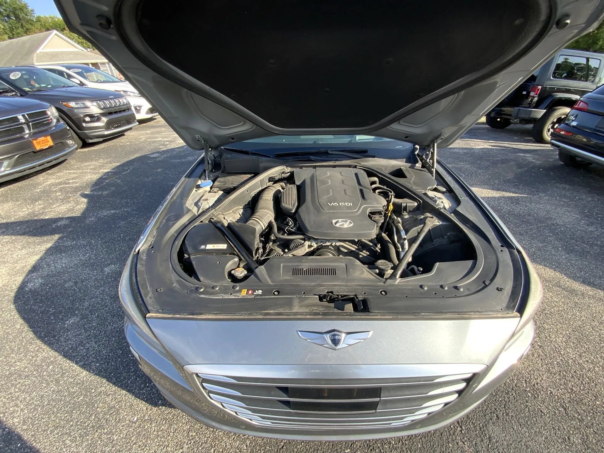 Used 2015 Hyundai Genesis 3.8 w/ Option Group 04 AWD/4WD image 18