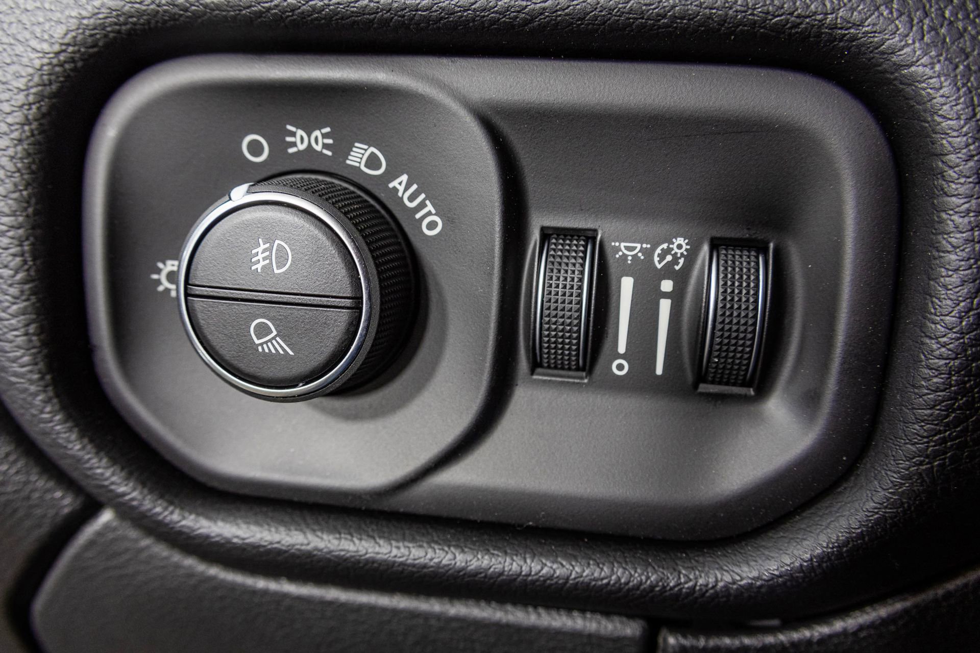 New 2026 RAM 2500 Laramie image 32