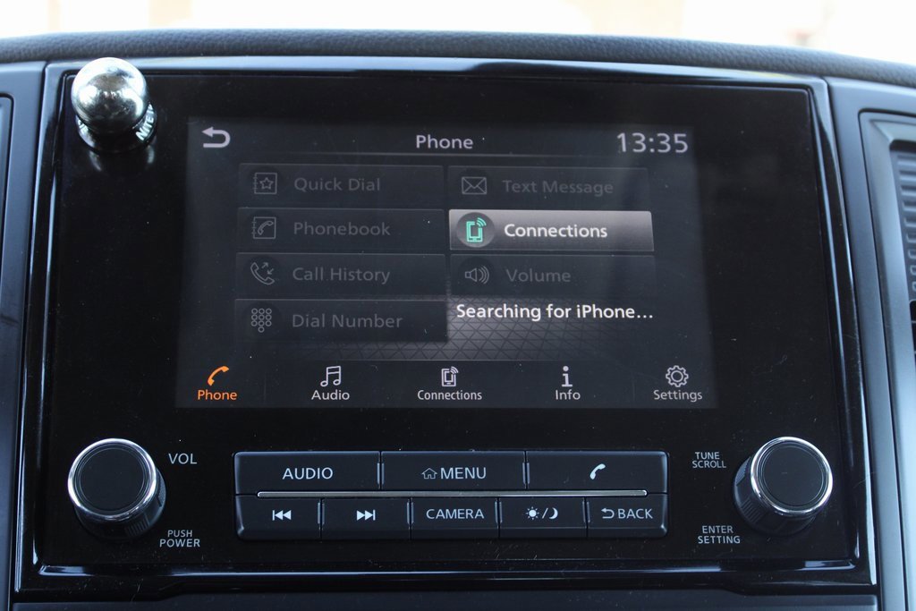 Used 2022 Nissan Titan SV image 26