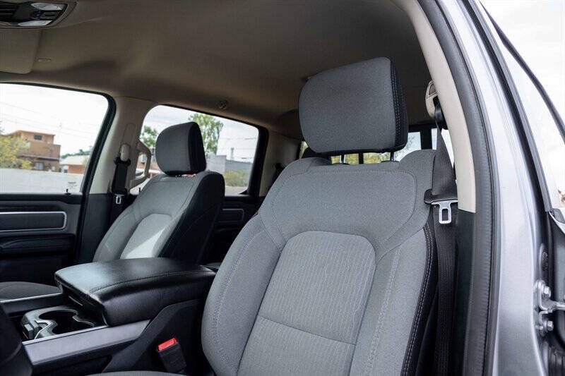 Used 2020 RAM 1500 Big Horn RWD image 10