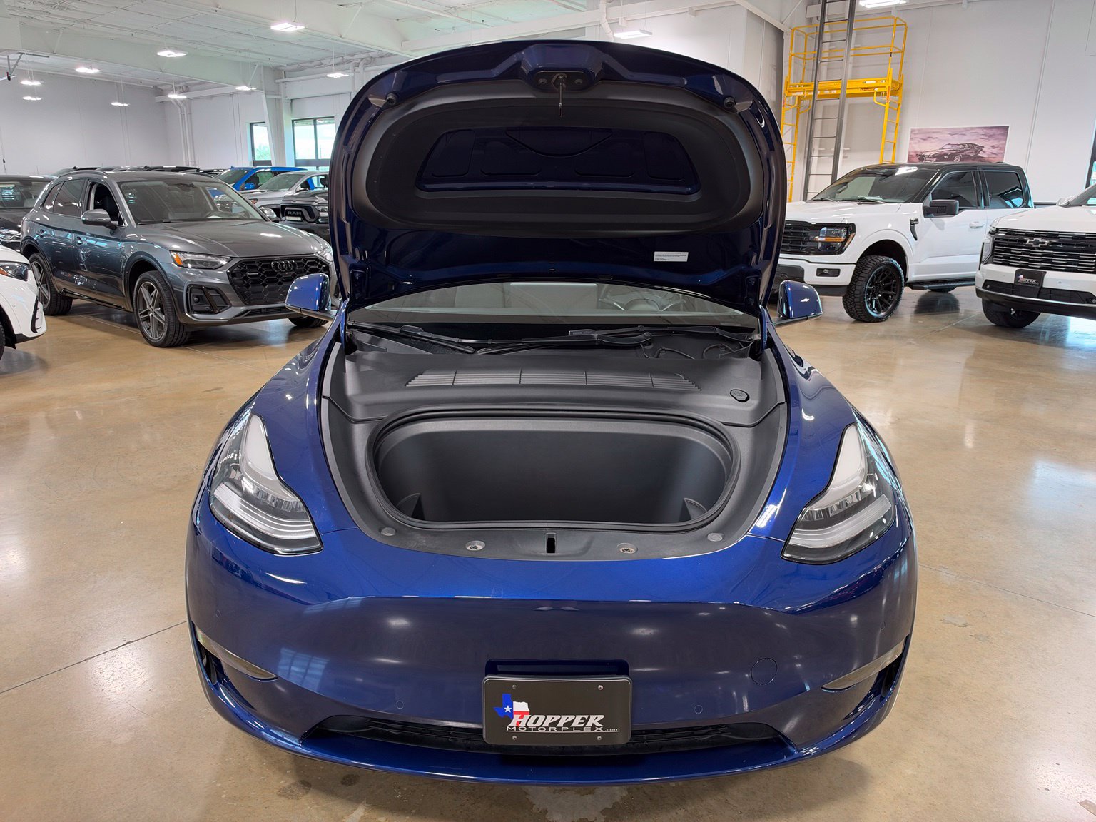 Used 2022 Tesla Model Y Long Range AWD/4WD image 46