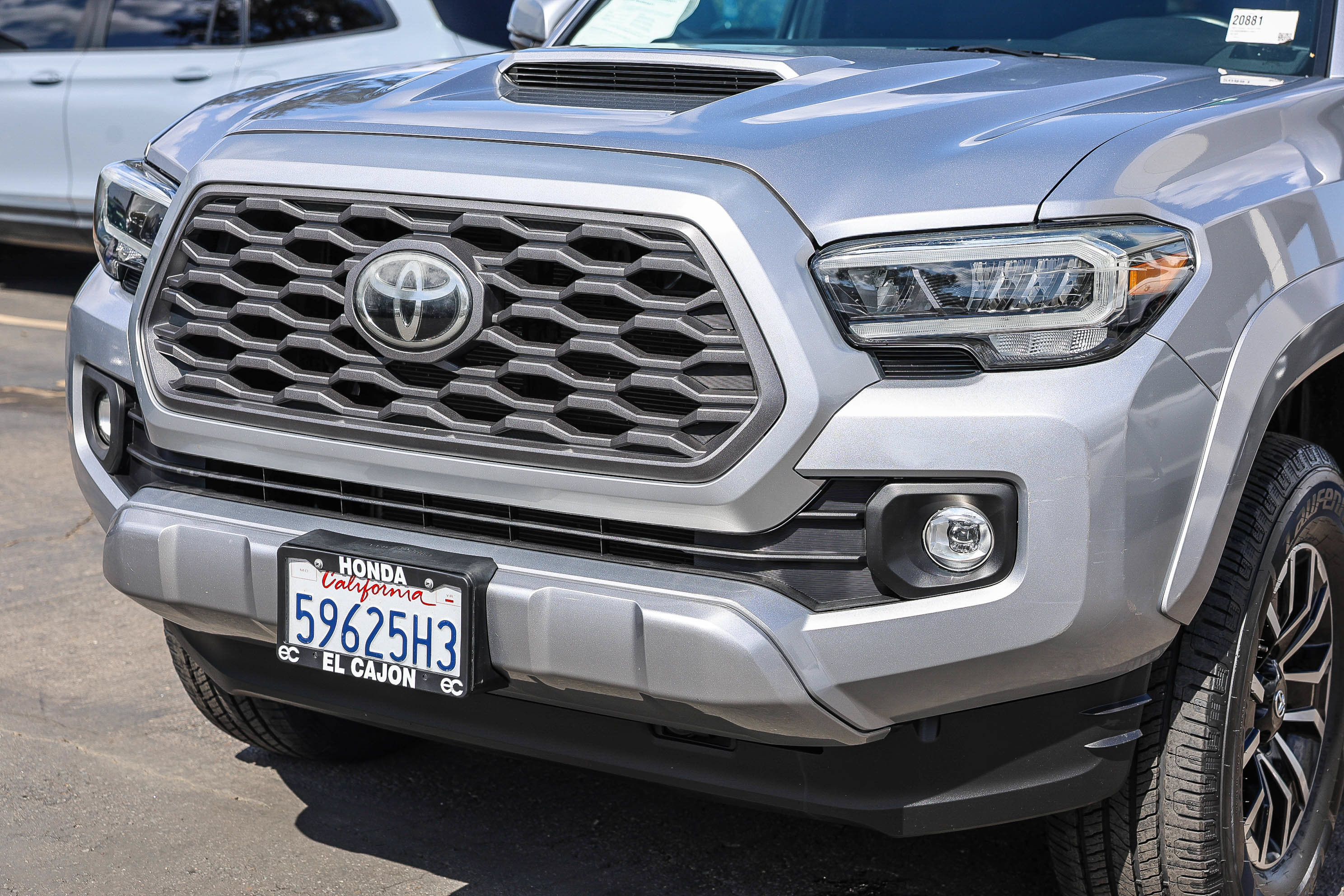 Used 2021 Toyota Tacoma TRD Sport w/ Technology Package RWD image 18