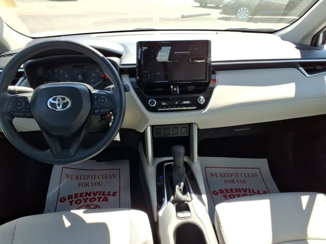Used 2025 Toyota Corolla Cross L image 9